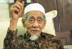  Mbah Moen Sarankan Baca Amalan Mudah Ini, Insya allah Pintu Rezeki Selalu Terbuka