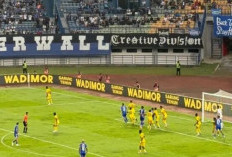 Laga Perdana Indonesia Super League 2025/2026, Persib Bandung Cukur Semen Padang 2 Gol Tanpa Balas