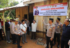 Polda Bengkulu Salurkan   Bantuan Bedah Rumah ke-72