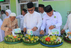 Kakan Kemenag Ajak Santri   Berkontribusi untuk Bangsa