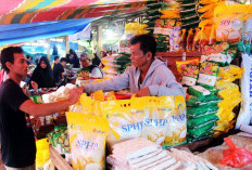 Pasar Kaget Bentiring, Masyarakat Antusias Beli Beras SPHP