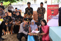 HUT Bhayangkara ke-80,   Polres Kaur Salurkan Baksos 