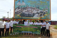 Masjid Agung Benteng   Dirancang Dibangun 2 Lantai