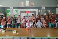 Tim Monev Kecamatan Penarik Tinjau   Pembangunan Air Bersih di Desa Bumi Mulya