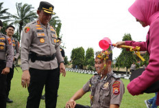 39 Personel Polres Bengkulu Selatan Naik Pangkat, Kapolres:Jadikan Penguat Profesionalisme 