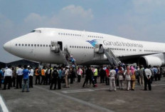 Menag Serahkan Kepengurusan Slot Time Penerbangan Jemaah Haji ke Pihak  Garuda