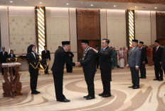  Dr Indra Cahyadinata Resmi Jabat Rektor UNIB, Pelantikan  Dipimpin langsung Sekjend Kemenditisaintek.