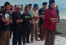 Hari ke-3, 2 Pelajar Tenggelam Belum Ditemukan, Warga Gelar Shalat Ghaib