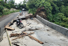 Baru Satu Minggu Selesai Dibangun, Jalan Lintas Tebat Monok Sudah Amblas