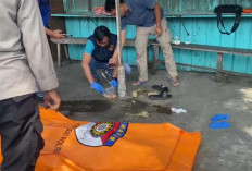 Dikira Sedang Beristirahat, Seorang Lansia Ditemukan Meninggal Depan Warung