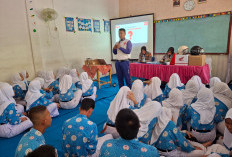 Astra Motor Edukasi Safety Riding SMKS 18 AL Yasir, Jelaskan Ini 5 Penyebab Kecelakaan Harus Dihindari Siswa 