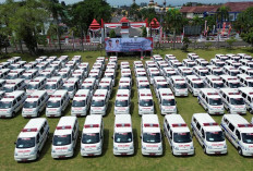 HUT RI ke-80, Gubernur Helmi Berikan Kado Istimewa Bagi Masyarakat Bengkulu, 130 Ambulans Diserahkan ke Desa