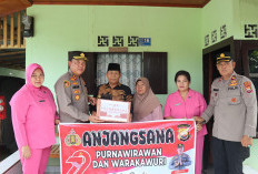 Menyapa dengan Hormat   Para Sesepuh Bhayangkara,  Polres BS Lakukan Anjangsana