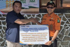 Peduli Bencana, Bulog Rejang Lebong Salurkan Bantuan untuk Korban Banjir dan Longsor di Lebong