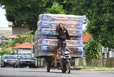 Disnaker Susun Regulasi   Upah Buruh Angkut, untuk Hindari Konflik