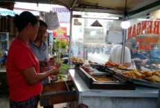 Elmawati, Penjual Goreng Beromset Jutaan Perhari, Ini Kunci Suksesnya