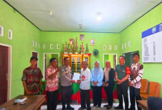 Desa Wayhawang Tuntaskan Penyaluran BLT , 12 KPM Terima untuk 6 Bulan Sekaligus