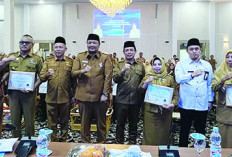 Pelayanan Publik Pemkot Bengkulu Predikat Zona Hijau, Terima Penghargaan Ombudsman Ini Nilainya 