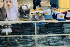 Tahun Ajaran Baru, Seragam Sekolah Laris 