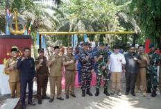 Kemanunggalan TNI-Rakyat Terwujud Lewat Bakti Sosial di Bunga Mas