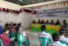  Pemkab BU Tindak Lanjuti Audit Kasus Stunting,   Serahkan Bantuan Rumah dan  Ini