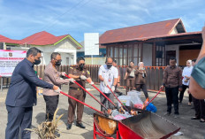Kapolres Mukomuko Hadiri Pemusnahan Barang Bukti Inkracht, Tegaskan Penegakan Hukum Transparan