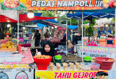 Festival Tabut 2025, Berkah Bagi Pedagang Tahu Gejrot