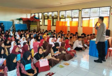Kapolres Lebong Ajak Pelajar Tertib Berlalu Lintas, Cegah Kecelakaan Sejak Dini