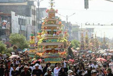 Lautan Manusia Iringi Tabut Tebuang, Gubernur Sebut Bakal Banyak Festival Besar di Bengkulu