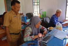 Sidak Siang Hari, Sekcam Pino Raya Tekankan Disiplin Aparatur Desa