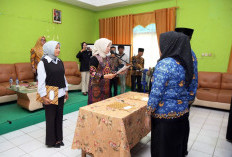 Lantik 52 Pejabat Fungsional, Kepala   BKPSDM Kaur Tekankan Profesionalisme