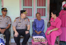 HKG ke-74, Polres dan Bhayangkari Salurkan Bansos untuk Warga Kurang Mampu