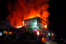 Korsleting Listrik, Rumah Warga Kaur Ludes Terbakar