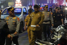 Samurai Disita Saat Patroli Malam, Pemkot–Polisi Berikan Sanksi Tegas Pada Pelanggar Kamtibmas