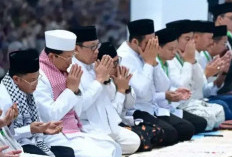 Tanpa Kehadiran Prabowo, 100 Ribu Jemaah Khusyuk Gelar Zikir dan Doa Kebangsaan di Monas