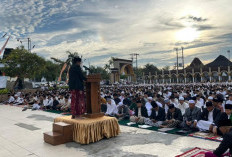 Ribuan Warga Shalat Idul Fitri di Masjid Raya Baitul Izzah, Wagub Bengkulu Tegaskan Semangat Bantu Rakyat