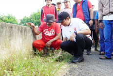 Wali Kota Bengkulu Gerakkan Warga Bersihkan Lingkungan