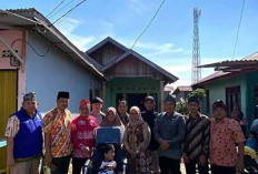 Pemkot Bengkulu Salurkan Kursi Roda Bantuan Kemensos untuk warga Kandang Limun