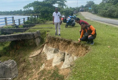  Tanggul Jebol,  Jalan Provinsi di Mukomuko Terancam Ini