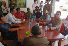 Nyaris Ricuh, Puluhan Massa FMBR Datangi Kantor ABS, Ini Pemicunya
