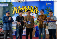 FIFGROUP Gelar Hajatan di Mukomuko, Kesenian Irama Minang Meriahkan Acara dengan Hadiah Motor ADV
