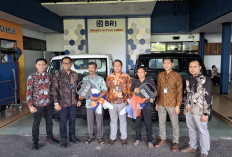 BRI Cabang Curup Serahkan 2 Unit Mobil, Ini Penerimanya