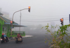 Kabut Asap Bercampur Awan Tebal, Warga Bengkulu Diimbau Pakai Masker 