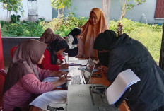 PDI Perjuangan Konsisten   Peduli Pendidikan Seluma