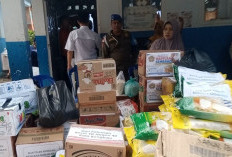 Peduli Korban Kebakaran Pengantungan, Disdik Kota Bengkulu Salurkan Sembako dan Perlengkapan Sekolah