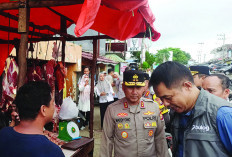 Pastikan Lonjakan Jelang Ramadan Terkendali, Kapolda Bengkulu Pantau Harga Sembako di Pasar 