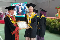 Wisuda UMB Periode Oktober 2025, Kukuhkan 842 Wisudawan