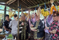 Belanja di Pasar Arenan Pakai Uang Koin, Hadirkan Suasana Tradisional