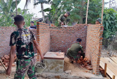 Anggota Satgas TMMD Ke-124 Kodim 0408/BS  Mulai Pasang Batu Bata Untuk Tempat Wudhu  Masjid 