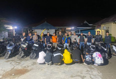 Tujuh Anggota Gengster di Bengkulu Ditangkap, Kerap Takuti Masyarakat Gunakan Celurit dan Ekor Pari   